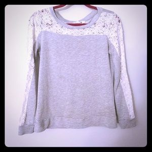 Long sleeve with lace